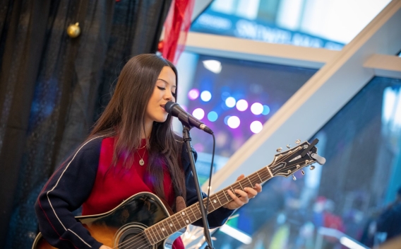 Performer in Library